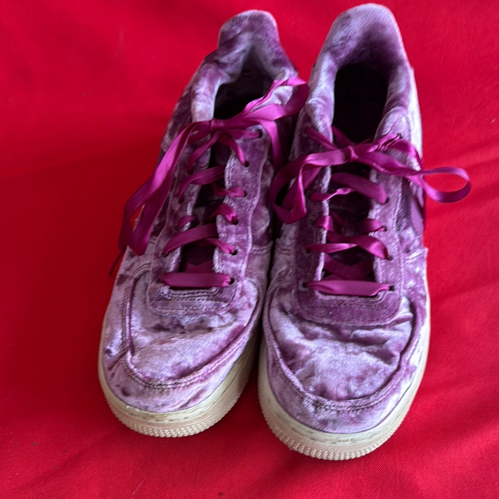 Nike Purple Velvet Low-Top Sneakers